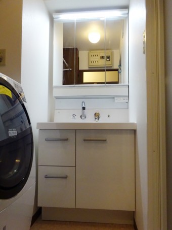 壁付き水栓でお手入れカンタン！LIXILピアラにお取替え